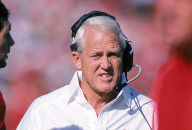 SAN FRANCISCO - NOVEMBER 8:  Head coach Bill Walsh of the San Francisco 49ers stands on the sidelines during a game against the Houston Oilers at Candlestick Park on November 8, 1987 in San Francisco, California.  The 49ers won 27-20.  (Photo by George Rose/Getty Images)