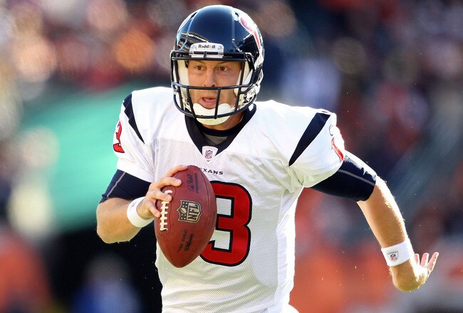 CINCINNATI, OH - DECEMBER 11:  T.J. Yates #13 of the Houston Texans runs with the ball during the Texans 20-19 win over the Cincinnati Bengals  in the NFL game at Paul Brown Stadium on December 11, 2011 in Cincinnati, Ohio.  (Photo by Andy Lyons/Getty Images)