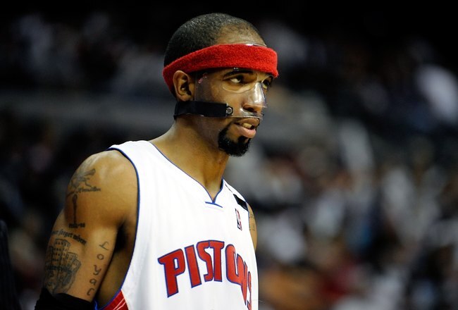 AUBURN HILLS, MI - APRIL 24:  Richard Hamilton #32 of the Detroit Pistons looks across the court in Game Three of the Eastern Conference Quarterfinals against the Cleveland Cavaliers during the 2009 NBA Playoffs at the Palace of Auburn Hills on April 24, 2009 in Auburn Hills, Michigan.  The Cavaliers won 79-68.  NOTE TO USER: User expressly acknowledges and agrees that, by downloading and or using this photograph, User is consenting to the terms and conditions of the Getty Images License Agreement.  (Photo by Gregory Shamus/Getty Images)
