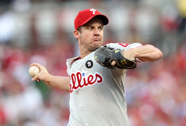 ST LOUIS, MO - OCTOBER 05:  Starting pitcher Roy Oswalt #44 of the Philadelphia Phillies on the mound in the first inning against the St. Louis Cardinals in Game Four of the National League Division Series at Busch Stadium on October 5, 2011 in St Louis, Missouri.  (Photo by Jamie Squire/Getty Images)
