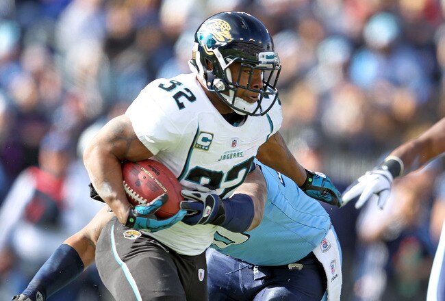 NASHVILLE, TN - DECEMBER 24:  Maurice Jones-Drew of the Jacksonville Jaguars runs with the ball during the NFL game against the Tennessee Titans at LP Field on December 24, 2011 in Nashville, Tennessee.  (Photo by Andy Lyons/Getty Images)