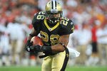 TAMPA, FL - OCTOBER 16:  Running back Mark Ingram #28 of the New Orleans Saints runs for a touchdown against the Tampa Bay Buccaneers October 16, 2011 at Raymond James Stadium in Tampa, Florida. (Photo by Al Messerschmidt/Getty Images)