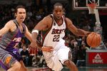 MILWAUKEE - JANUARY 22:  Michael Redd #22 of the Milwaukee Bucks drives against Steve Nash #13 of the Phoenix Suns at the Bradley Center on January 22, 2008 in Milwaukee, Wisconsin. The Suns won 114-105. NOTE TO USER: User expressly acknowledges and agrees that, by downloading and/or using this Photograph, user is consenting to the terms and conditions of the Getty Images License Agreement.  (Photo by Jonathan Daniel/Getty Images)