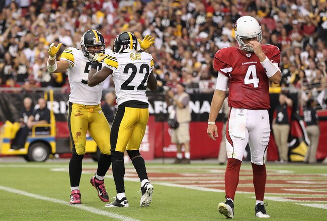 GLENDALE, AZ - OCTOBER 23:  Linebacker James Farrior #51 of the Pittsburgh Steelers celebrates with William Gay #22 after a defensive stop against quarterback Kevin Kolb #4 of the Arizona Cardinals during the fourth quarter of the NFL game at the University of Phoenix Stadium on October 23, 2011 in Glendale, Arizona. The Steelers defeated the Cardinals 32-20.  (Photo by Christian Petersen/Getty Images)