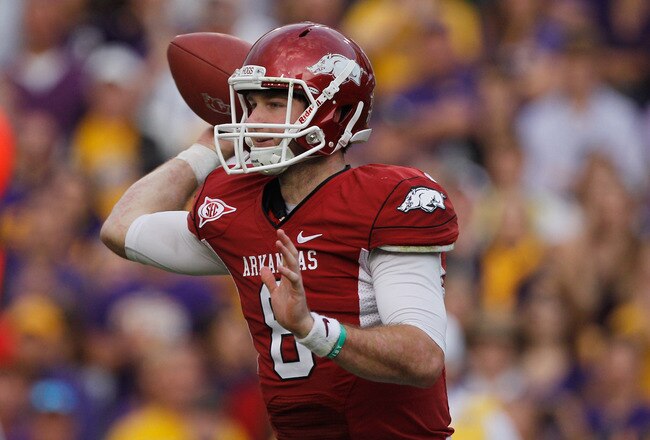 BATON ROUGE, LA - NOVEMBER 25:  Tyler Wilson #8 of the Arkansas Razorbacks throws a pass against the Louisiana State University Tigers at Tiger Stadium on November 25, 2011 in Baton Rouge, Louisiana.  (Photo by Chris Graythen/Getty Images)