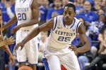 LEXINGTON, KY - DECEMBER 20:  Marquis Teague #25 of the Kentucky Wildcats goes after a loose ball during the game against the Samford Bulldogs at Rupp Arena on December 20, 2011 in Lexington, Kentucky.  (Photo by Andy Lyons/Getty Images)