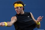NEW YORK - SEPTEMBER 14:  Juan Martin Del Potro of Argentina returns a shot against Roger Federer of Switzerland during the Men's Singles final on day fifteen of the 2009 U.S. Open at the USTA Billie Jean King National Tennis Center on September 14, 2009 in the Flushing neighborhood of the Queens borough of New York City.  (Photo by Jim McIsaac/Getty Images)