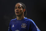 LONDON, ENGLAND - DECEMBER 28:  Steven Pienaar of Everton looks on during the Barclays Premier League match between West Ham United and Everton at the Boleyn Ground on December 28, 2010 in London, England.  (Photo by Scott Heavey/Getty Images)
