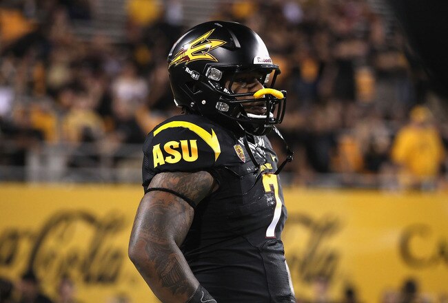 TEMPE, AZ - SEPTEMBER 09:  Linebacker Vontaze Burfict #7 of the Arizona State Sun Devils during the college football game against the Missouri Tigers at Sun Devil Stadium on September 9, 2011 in Tempe, Arizona. The Sun Devils defeated the Tigers 37-30 in overtime.  (Photo by Christian Petersen/Getty Images)