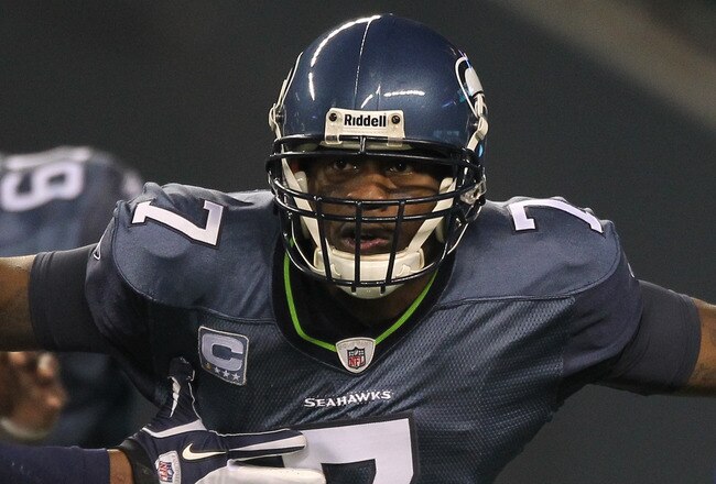 SEATTLE, WA - DECEMBER 12:  Quarterback Tarvaris Jackson #7 of the Seattle Seahawks rushes against the St. Louis Rams at CenturyLink Field on December 12, 2011 in Seattle, Washington. (Photo by Otto Greule Jr/Getty Images)