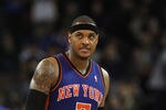 OAKLAND, CA - DECEMBER 28:  Carmelo Anthony #7 of the New York Knicks in action against the Golden State Warriors at Oracle Arena on December 28, 2011 in Oakland, California.  NOTE TO USER: User expressly acknowledges and agrees that, by downloading and or using this photograph, User is consenting to the terms and conditions of the Getty Images License Agreement.  (Photo by Ezra Shaw/Getty Images)