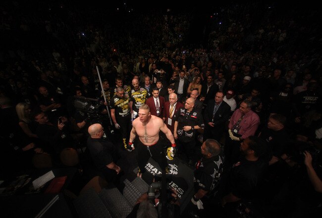 10_overeem_vs_lesnar_002_crop_650x440