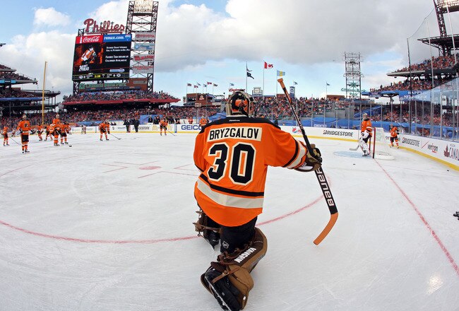 PHILADELPHIA, PA - JANUARY 02:  Ilya Bryzgalov #30 of the Philadelphia Flyers warms up prior to the 2012 Bridgestone NHL Winter Classic at Citizens Bank Park on January 2, 2012 in Philadelphia, Pennsylvania.  (Photo by Bruce Bennett/Getty Images)