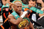LAS VEGAS, NV - SEPTEMBER 17:  Floyd Mayweather Jr. celebrates his fourth-round knockout of Victor Ortiz to win the WBC welterweight title September 17, 2011 in Las Vegas, Nevada.  (Photo by Ethan Miller/Getty Images)