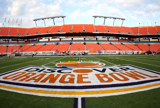 MIAMI, FL - JANUARY 03:  A detail view of the Orange Bowl logo on the 50 yard line is seen in the stadium prior to the Stanford Cardinal playing against the Virginai Tech Hokies during the 2011 Discover Orange Bowl at Sun Life Stadium on January 3, 2011 in Miami, Florida.  (Photo by Mike Ehrmann/Getty Images)