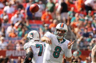 MIAMI GARDENS, FL - JANUARY 01:   Matt Moore #8 of the Miami Dolphins passes during a game against the New York Jets at Sun Life Stadium on January 1, 2012 in Miami Gardens, Florida.  (Photo by Mike Ehrmann/Getty Images)