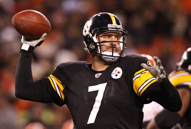 CLEVELAND, OH - JANUARY 01: Quarterback Ben Roethlisberger #7 of the Pittsburgh Steelers throws to a receiver against the Cleveland Browns at Cleveland Browns Stadium on January 1, 2012 in Cleveland, Ohio. (Photo by Matt Sullivan/Getty Images)
