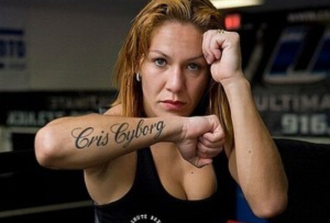 Cris-cyborg-300x213_crop_650x440_crop_650x440