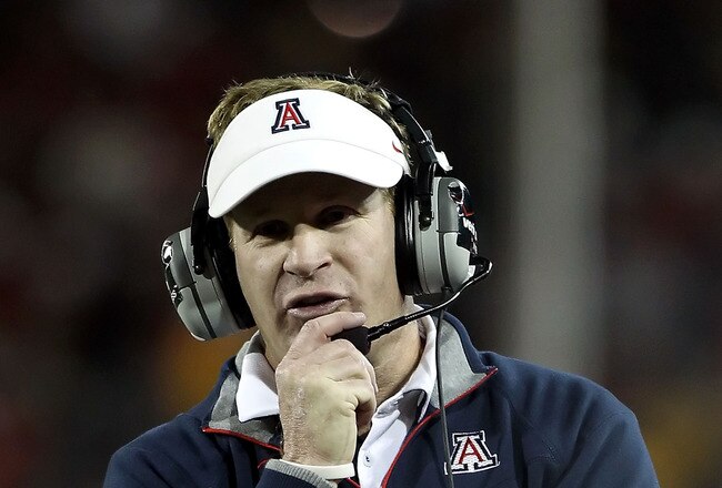 TUCSON, AZ - DECEMBER 02:  Head coach Mike Stoops of the Arizona Wildcats during the college football game against the Arizona State Sun Devils at Arizona Stadium on December 2, 2010 in Tucson, Arizona. The Sun Devils defeated the Wildcats 30-29 in double overtime. (Photo by Christian Petersen/Getty Images)
