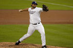 SAN DIEGO, CA - SEPTEMBER 26: Closing pitcher Heath Bell #21 of the San Diego Padres throws the ball during the ninth inning of the game against the Chicago Cubs at Petco Park on September 26, 2011 in San Diego, California. (Photo by Kent C. Horner/Getty Images)