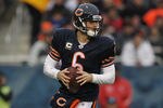 CHICAGO, IL - NOVEMBER 20:  Jay Cutler #6 of the Chicago Bears looks for a receiver against the San Diego Chargers at Soldier Field on November 20, 2011 in Chicago, Illinois. The Bears defeated the Chargers 31-20.  (Photo by Jonathan Daniel/Getty Images)