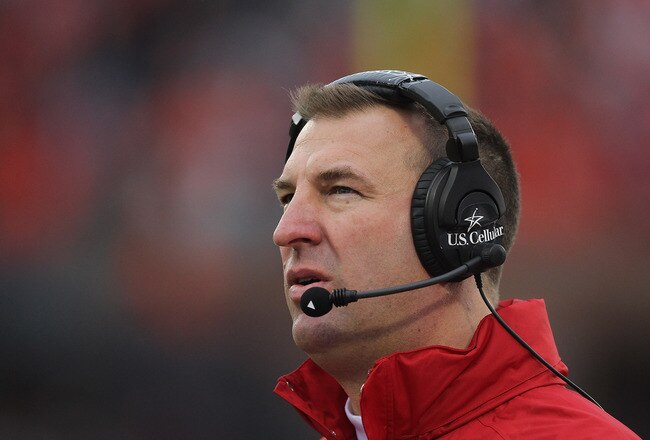 CHAMPAIGN, IL - NOVEMBER 19:  Head coach Bret Bielema of the Wisconsin Badgers watches as his team takes on the Illinois Fighting Illini at Memorial Stadium on November 19, 2011 in Champaign, Illinois. Wisconsin defeated Illinois 28-17.  Photo by Jonathan Daniel/Getty Images)  (Photo by Jonathan Daniel/Getty Images)