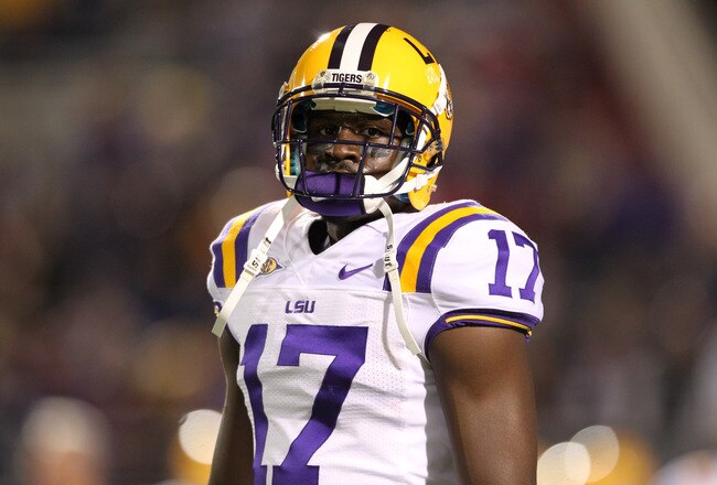 OXFORD, MS - NOVEMBER 19: Morris Claiborne #17 of the LSU Tigers looks on against the Ole Miss Rebels on November 19, 2011 at Vaught-Hemingway Stadium in Oxford, Mississippi. LSU beat Mississippi 52-3. (Photo by Joe Murphy/Getty Images)