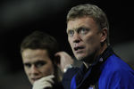 LONDON, ENGLAND - JANUARY 11:  Everton manager David Moyes looks on during the Barclays Premier League match between Tottenham Hotspur and Everton at White Hart Lane on January 11, 2012 in London, England.  (Photo by Dean Mouhtaropoulos/Getty Images)