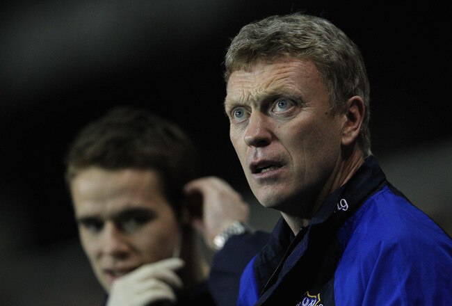 LONDON, ENGLAND - JANUARY 11:  Everton manager David Moyes looks on during the Barclays Premier League match between Tottenham Hotspur and Everton at White Hart Lane on January 11, 2012 in London, England.  (Photo by Dean Mouhtaropoulos/Getty Images)