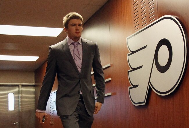 PHILADELPHIA, PA - APRIL 30: James van Riemsdyk #21 of the Philadelphia Flyers arrives for his game against the Boston Bruins in Game One of the Eastern Conference Semifinals during the 2011 NHL Stanley Cup Playoffs at the Wells Fargo Center on April 30, 2011 in Philadelphia, Pennsylvania.  (Photo by Bruce Bennett/Getty Images)