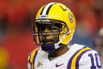 ATLANTA, GA - DECEMBER 03:  Russell Shepard #10 of the LSU Tigers against the Georgia Bulldogs during the 2011 SEC Championship Game at Georgia Dome on December 3, 2011 in Atlanta, Georgia.  (Photo by Kevin C. Cox/Getty Images)