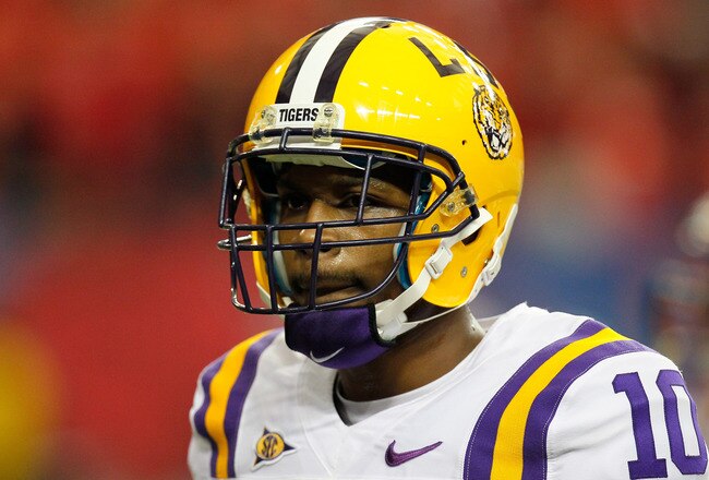 ATLANTA, GA - DECEMBER 03:  Russell Shepard #10 of the LSU Tigers against the Georgia Bulldogs during the 2011 SEC Championship Game at Georgia Dome on December 3, 2011 in Atlanta, Georgia.  (Photo by Kevin C. Cox/Getty Images)