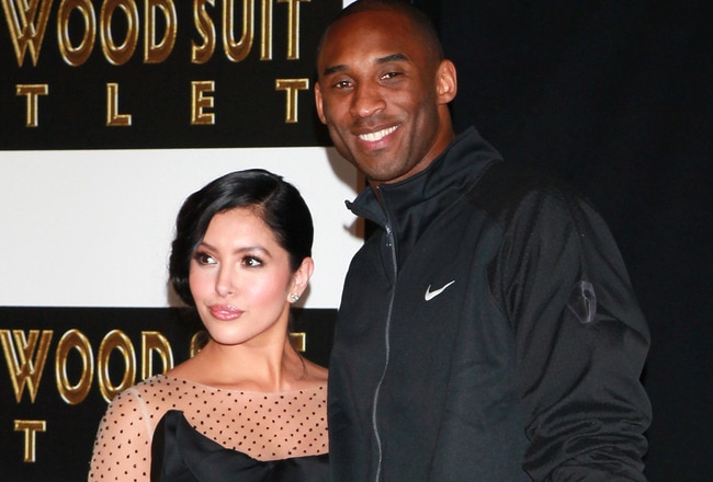 HOLLYWOOD, CA - FEBRUARY 19:  NBA player Kobe Bryant (R) and wife Vanessa Bryant attend his hand and footprint ceremony at Grauman's Chinese Theater on February 19, 2011 in Hollywood, California.  (Photo by David Livingston/Getty Images)