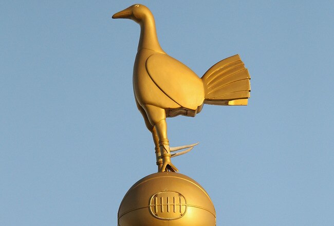LONDON, ENGLAND - JANUARY 14:  The Tottenham Hotspur logo is seen during the Barclays Premier League match between Tottenham Hotspur and Wolverhampton Wanderers at White Hart Lane on January 14, 2012 in London, England.  (Photo by Ian Walton/Getty Images)