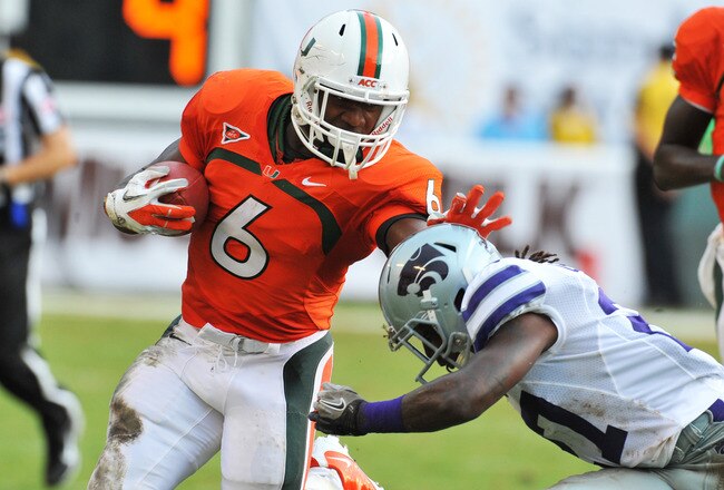 MIAMI GARDENS, FL - SEPTEMBER 24:  Running back Lamar Miller  #6 of the Miami Hurricanes rushes upfield against the Kansas State University Wildcats September 24, 2011 at Sun Life Stadium in Miami Gardens, Florida.  (Photo by Al Messerschmidt/Getty Images)