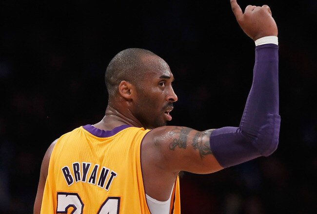 LOS ANGELES, CA - DECEMBER 29:  Kobe Bryant #24 of the Los Angeles Lakers gestures against the New York Knicks at Staples Center on December 29, 2011 in Los Angeles, California. NOTE TO USER: User expressly acknowledges and agrees that, by downloading and or using this photograph, User is consenting to the terms and conditions of the Getty Images License Agreement.  (Photo by Jeff Gross/Getty Images)
