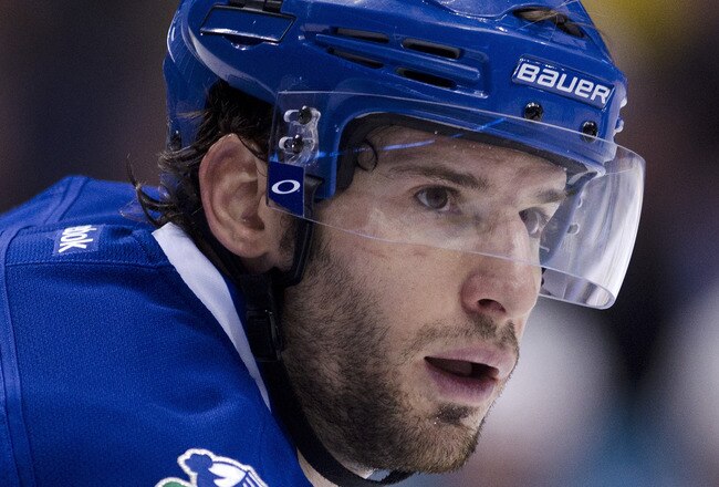 VANCOUVER, CANADA - JANUARY 2: Ryan Kesler #17 of the Vancouver Canucks during NHL action against the San Jose Sharks on January 02, 2012 at Rogers Arena in Vancouver, British Columbia, Canada.  (Photo by Rich Lam/Getty Images)