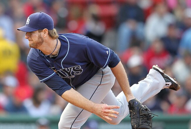 BOSTON, MA - SEPTEMBER 17:  Jeff Niemann #34 of the Tampa Bay Rays throws against the Boston Red Sox at Fenway Park September 17, 2011 in Boston, Massachusetts. (Photo by Jim Rogash/Getty Images)