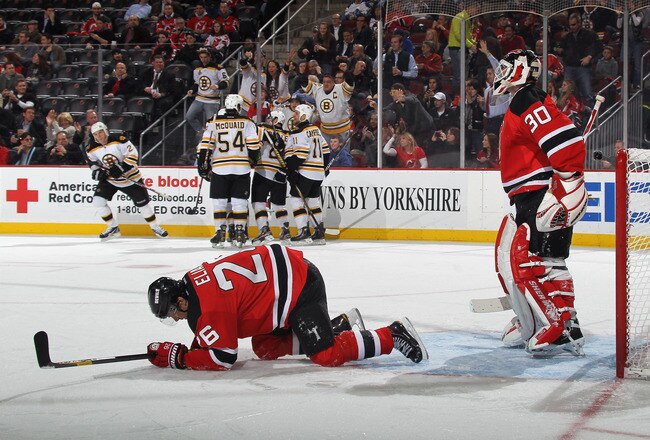 NEWARK, NJ - JANUARY 19:  The Boston Bruins celebrate a goal by Gregory Campbell #11 against the New Jersey Devils at the Prudential Center on January 19, 2012 in Newark, New Jersey. The Bruins defeated the Devils 4-1.  (Photo by Bruce Bennett/Getty Images)
