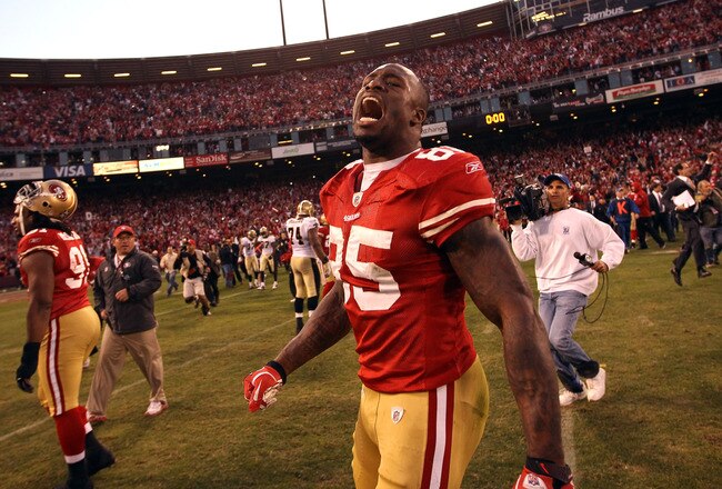 SAN FRANCISCO, CA - JANUARY 14:  Vernon Davis #85 of the San Francisco 49ers celebrates after they beat the New Orleans Saints in the NFC Divisional playoff game at Candlestick Park on January 14, 2012 in San Francisco, California.  (Photo by Ezra Shaw/Getty Images)