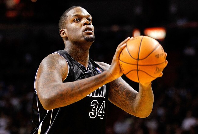 MIAMI, FL - JANUARY 19: Eddy Curry #34 of the Miami Heat shoots a free throw during a game against the Los Angeles Lakers at American Airlines Arena on January 19, 2012 in Miami, Florida. NOTE TO USER: User expressly acknowledges and agrees that, by downloading and/or using this Photograph, User is consenting to the terms and conditions of the Getty Images License Agreement.  (Photo by Mike Ehrmann/Getty Images)
