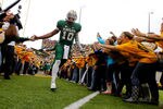 WACO, TX - DECEMBER 03:  Robert Griffin III #10 of the Baylor Bears runs onto the field before a game against the Texas Longhorns at Floyd Casey Stadium on December 3, 2011 in Waco, Texas.  (Photo by Sarah Glenn/Getty Images)