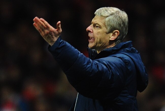 LONDON, ENGLAND - JANUARY 22:  Arsene Wenger manager of Arsenal reacts during the Barclays Premier League match between Arsenal and Manchester United at Emirates Stadium on January 22, 2012 in London, England.  (Photo by Mike Hewitt/Getty Images)