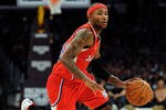 LOS ANGELES, CA - DECEMBER 19:  Mo Williams #25 of the Los Angeles Clippers dribbles to the basket during the game against the Los Angeles Lakers at Staples Center on December 19, 2011 in Los Angeles, California. NOTE TO USER: User expressly acknowledges and agrees that, by downloading and/or using this Photograph, user is consenting to the terms and conditions of the Getty Images License Agreement. Mandatory Copyright Notice: Copyright 2011 NBAE  (Photo by Harry How/Getty Images)