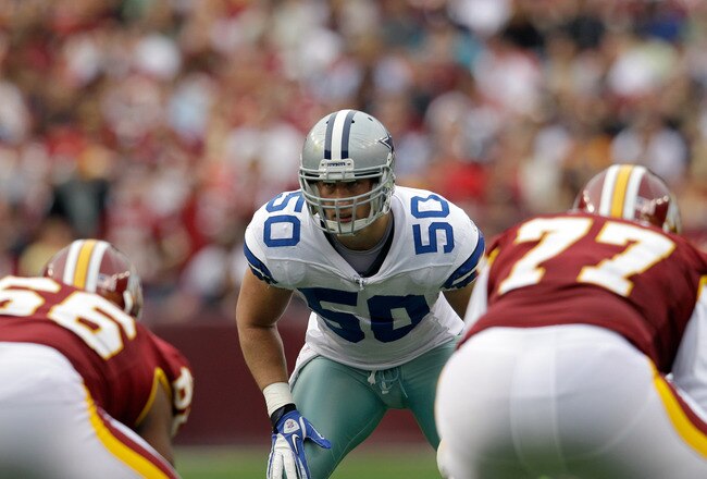 LANDOVER, MD - NOVEMBER 20:  Sean Lee #50 of the Dallas Cowboys lines up against the Washington Redskins offense at FedExField on November 20, 2011 in Landover, Maryland.  (Photo by Rob Carr/Getty Images)