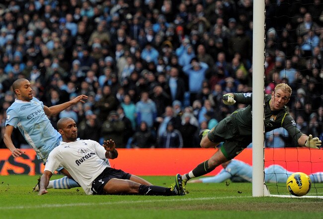 MANCHESTER, ENGLAND - JANUARY 22:  Jermain Defoe of Tottenham Hotspur misses a chance during the Barclays Premier League match between Manchester City and Tottenham Hotspur at the Etihad Stadium on January 22, 2012 in Manchester, England.  (Photo by Michael Regan/Getty Images)