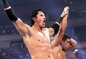 Wadebarrettandcodyrhodeswin_crop_340x234