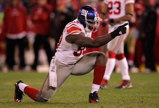 SAN FRANCISCO, CA - JANUARY 22:  Victor Cruz #80 of the New York Giants celebrates in the second half against the San Francisco 49ers during the NFC Championship Game at Candlestick Park on January 22, 2012 in San Francisco, California. The Giants beat the 49ers 20-17 in overtime.  (Photo by Doug Pensinger/Getty Images)