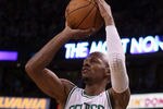 BOSTON, MA - JANUARY 13:  Ray Allen #20 of the Boston Celtics takes a shot in the first quarter against the Chicago Bulls on January 13, 2012 at TD Garden in Boston, Massachusetts. NOTE TO USER: User expressly acknowledges and agrees that, by downloading and or using this photograph, User is consenting to the terms and conditions of the Getty Images License Agreement.  (Photo by Elsa/Getty Images)