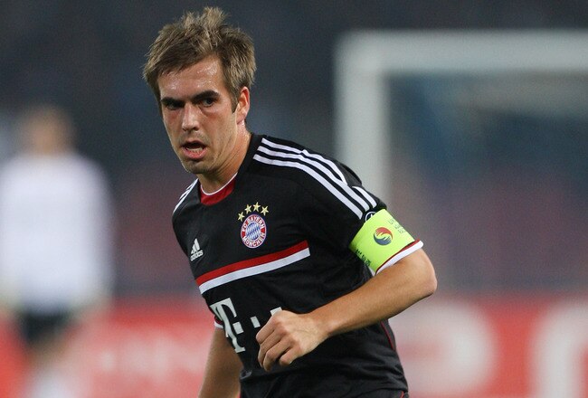 NAPLES, ITALY - OCTOBER 18:  Philipp Lahm of FC Bayern Muenchen in action during the UEFA Champions League Group A match between SSC Napoli and FC Bayern Muenchen at Stadio San Paolo on October 18, 2011 in Naples, Italy.  (Photo by Paolo Bruno/Getty Images)